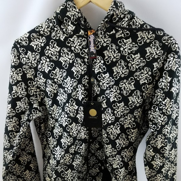 Akademiks Tops - Womens Large Akademiks Hoodie Nice Print